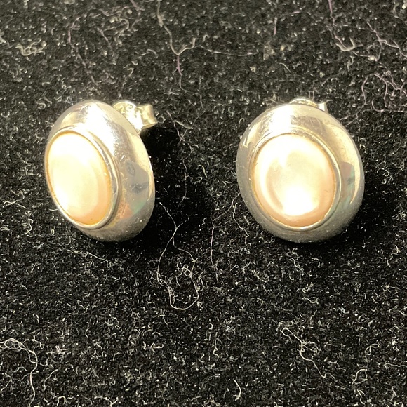 Pink MOP Oval Post Earrings Sterling Silver - Picture 1 of 6